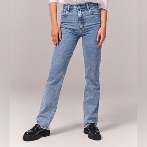 Abercrombie Ultra High Rise 90s Straight Jean